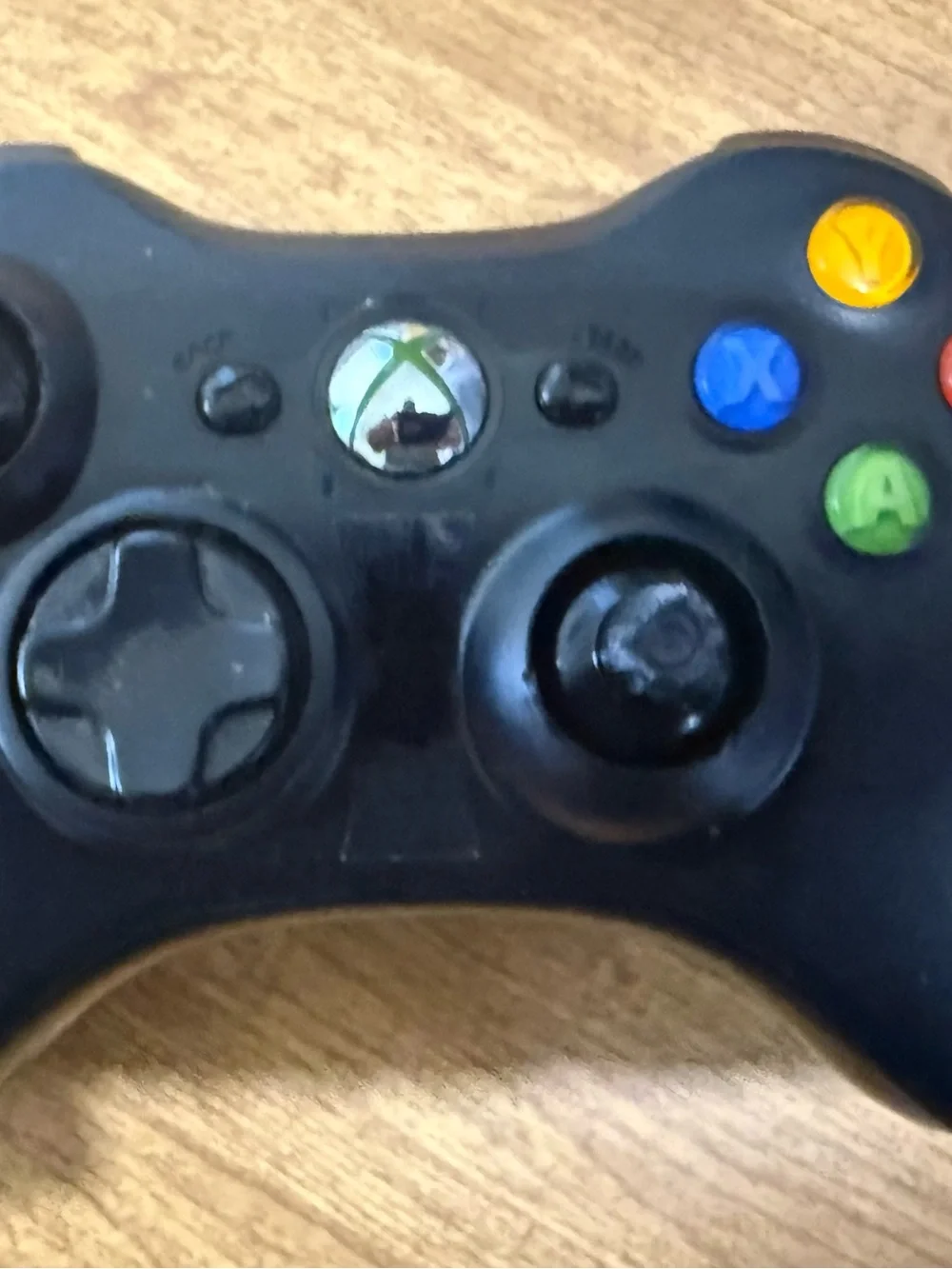 Xbox 360 wireless controllers set of 4 *FOR PARTS ONLY* *1 is still in GUC*